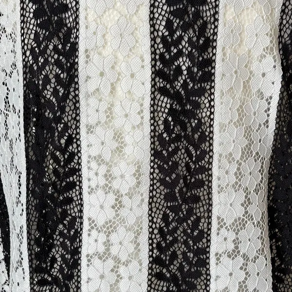 Vintage Adore Eyelet High Low Tunic Top XL - Image 4