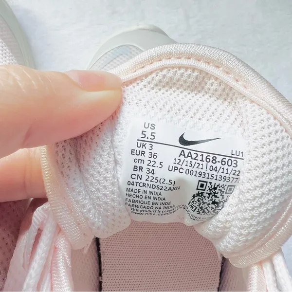 NIKE WMNS Air Max Axis Light Soft Pink Metallic Platinum - 5.5W - Image 8