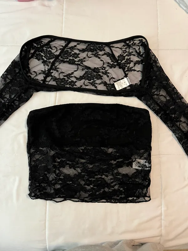 Amazon Black Lace Long Sleeve Top - Image 2