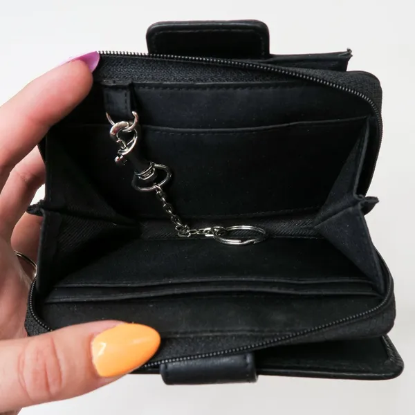 Vintage 90s Black Leather Wallet - Image 7
