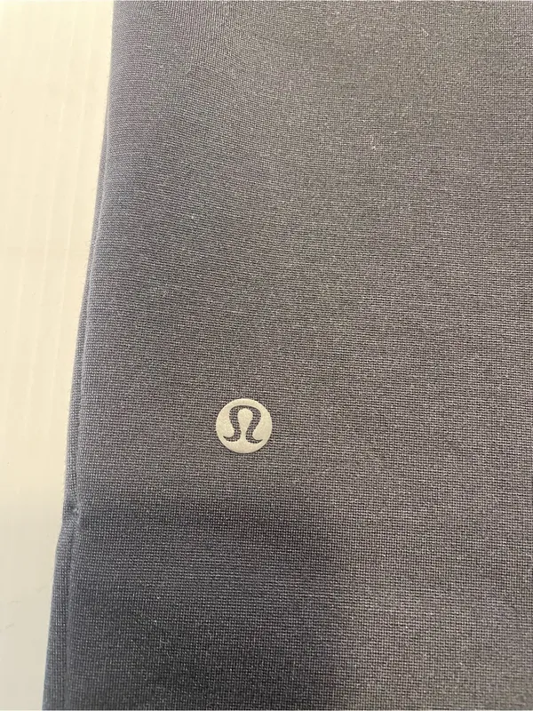Lululemon On The Move Pant Ponte *28" Black Women Sz 4 Flip Cuff Great Condition - Image 11