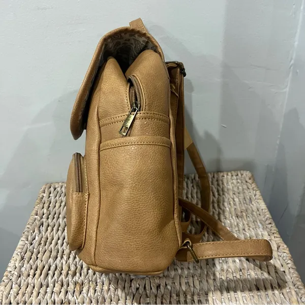 NEW Revive Vegan Backpack Handbag Tan 12” Tall Floral Zip‎ - Image 3