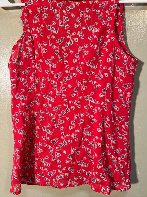 Edme‎ & Esyllte Anthropologie Women's Sleeveless Button Down Blouse Red Floral - Image 8