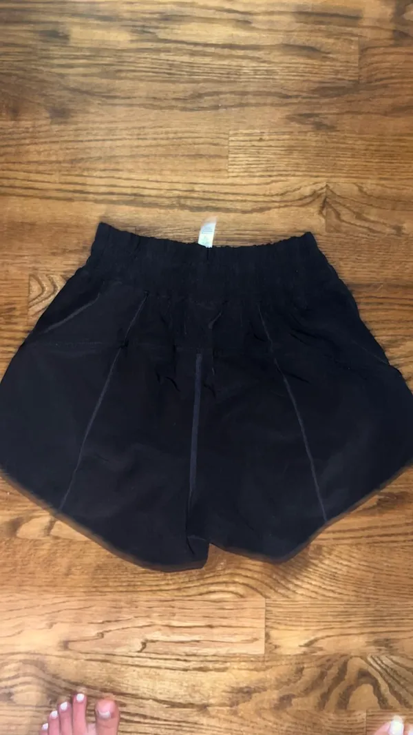 Amazon Aurefin High waisted black shorts - Image 3