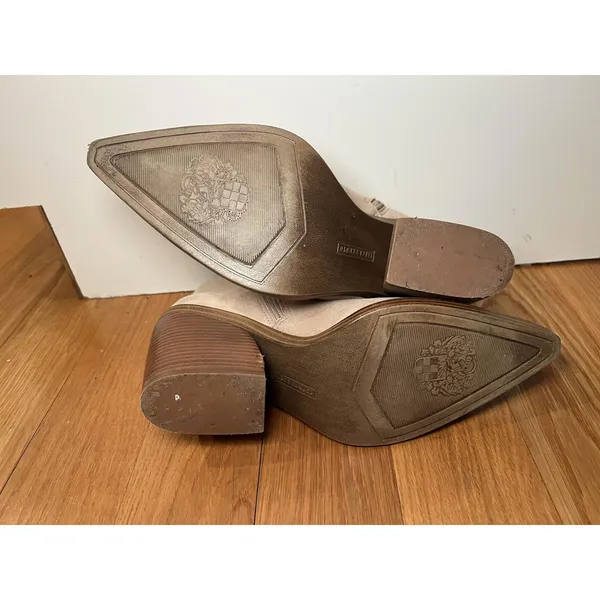 Vince Camuto Boots Womens Size 9 Beige Suede Ankle Block Heel Booties VC-GRENDAN - Image 10