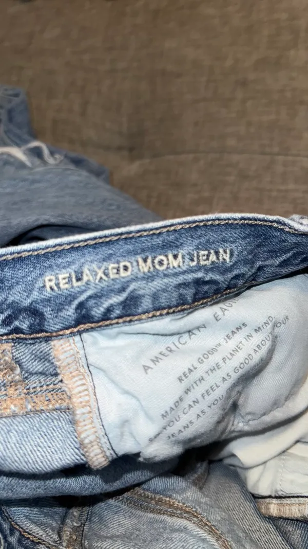 American Eagle Jeans Relaxed Mom 8 short - Image 6