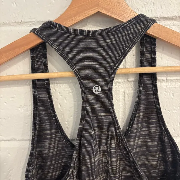 Lululemon grey tank top - Image 3