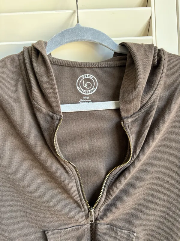 Urban Outfitters Crop - Image 2