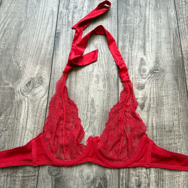 Victoria’s Secret Valentine’s Day lingerie bra - Image 5