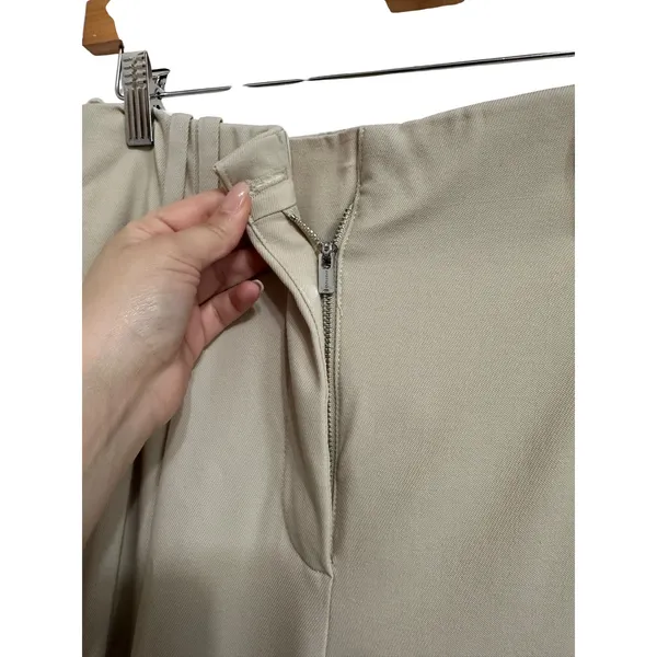 Babaton Aritzia Beige Wool Cargo Trousers Women's‎ pants size 8 - Image 3