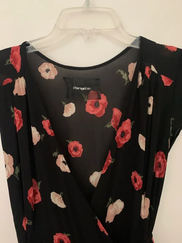 Reformation Carina Wrap Midi Dress Black Floral Viscose V Neck - Image 4