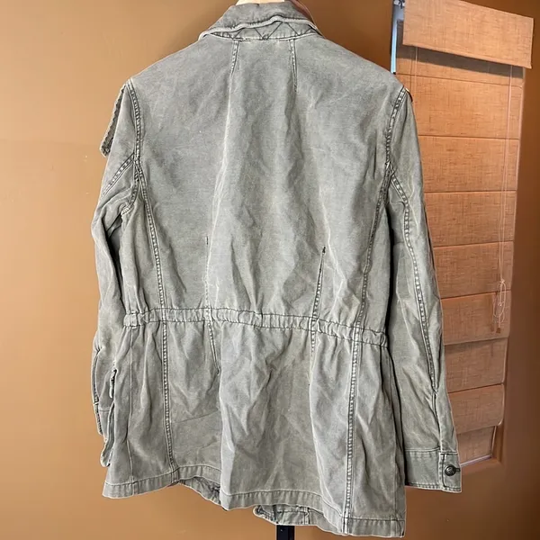 Free People Not Your Brothers Surplus Olive Green Jacket Size Medium - Image 16