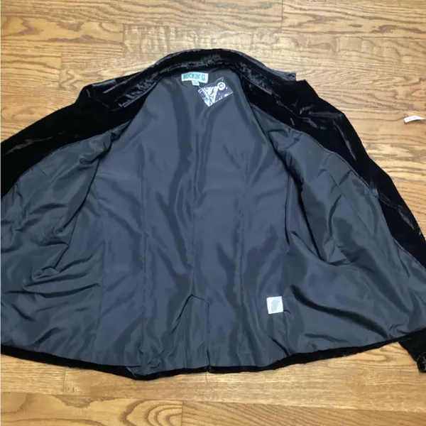 Cavender’s Rockin C Black velvet Women's Single Breasted blazer. Size XL - Image 9