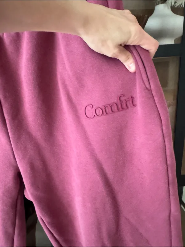 Comfrt Minimalist Sweatpants straight wide leg berry pink - Image 6