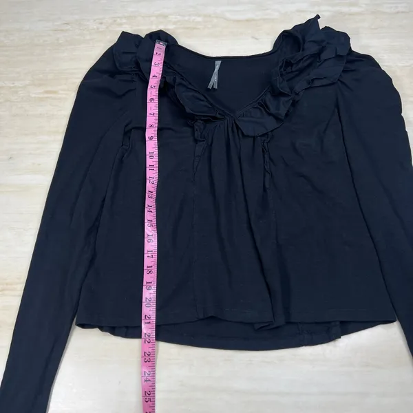 Anthropologie Black Ruffle V-Neck Puff Sleeve Knit Top Small Boho Romantic - Image 4