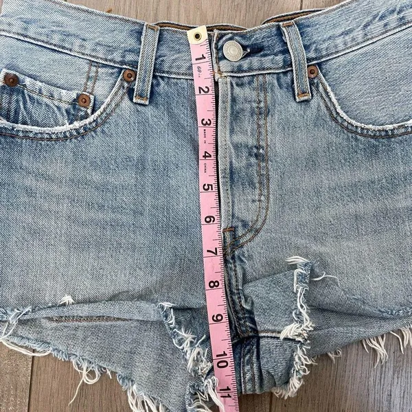 Levi's 501 cutoff button fly shorts size 25 womens distressed READ - Image 6