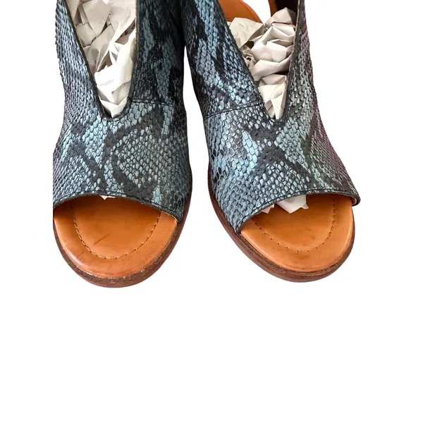 Lucky Brand Blue Gray Snakeskin Print Open Toe Mule Block Heel Booties - Image 9