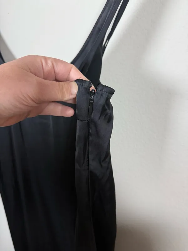 Abercrombie Black Satin Slip Midi Dress Scoop Neck Side Slit Size L - Image 7