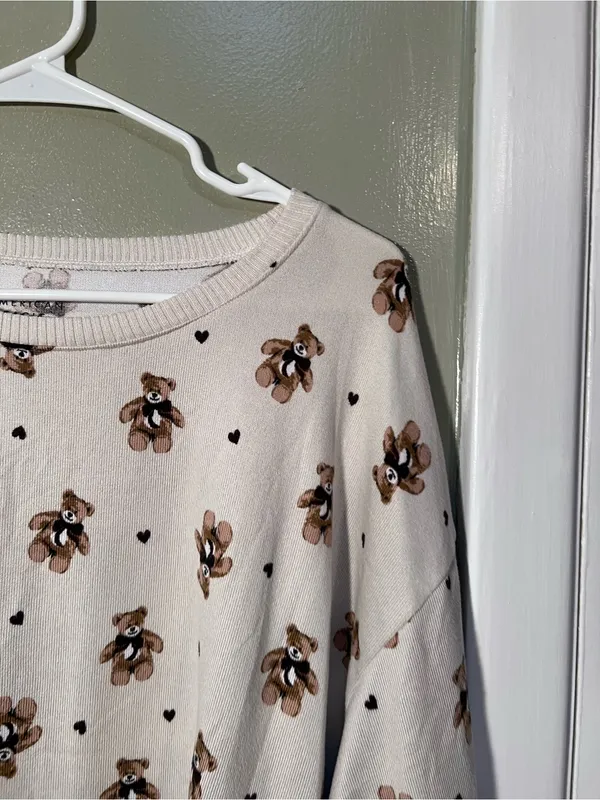 American Eagle Women’s Size Large Lounge Sweatshirt Beige Teddy Bear Print Heart - Image 7