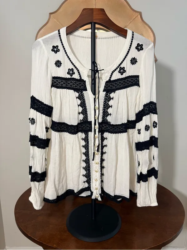 Free People White Button Down Top Black Embroidery & Lace Detail Boho Festival - Image 3