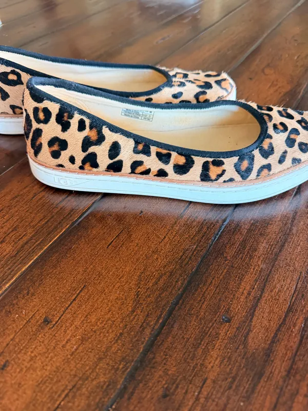 UGG Leopard Calf Hair Ballet Flats Women’s 7 Animal Print Leather Slip On Shoes - Image 2