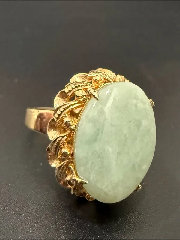 Vintage Gold-plated Jade Jadeite Stone Cabochon Cocktail Ring Size 6 - Image 14