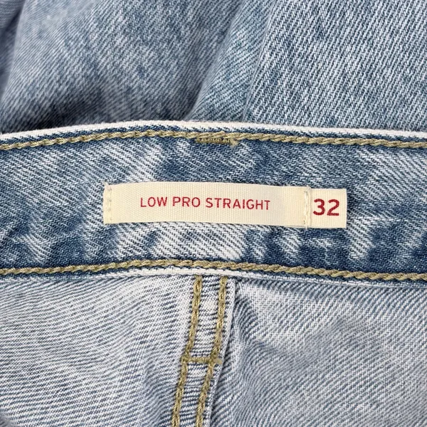 Levi’s Low Pro Straight Jeans - Image 4