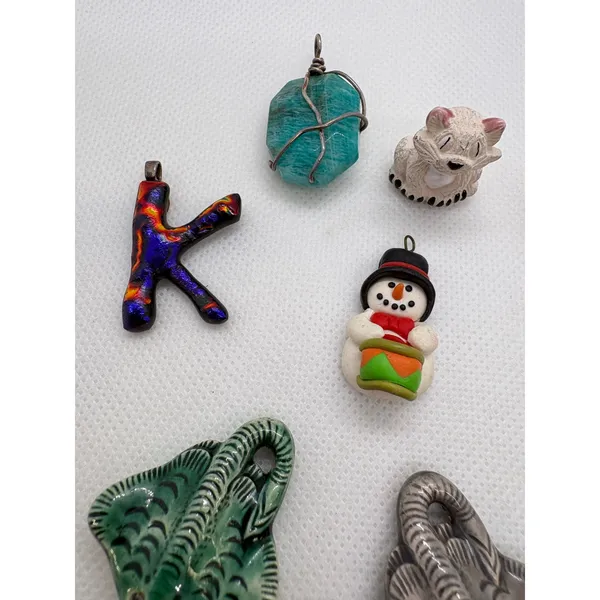 Artisan Pendant Lot 8pc Ceramic Stingray Dichroic Glass K Arrowhead Stone Charm - Image 4