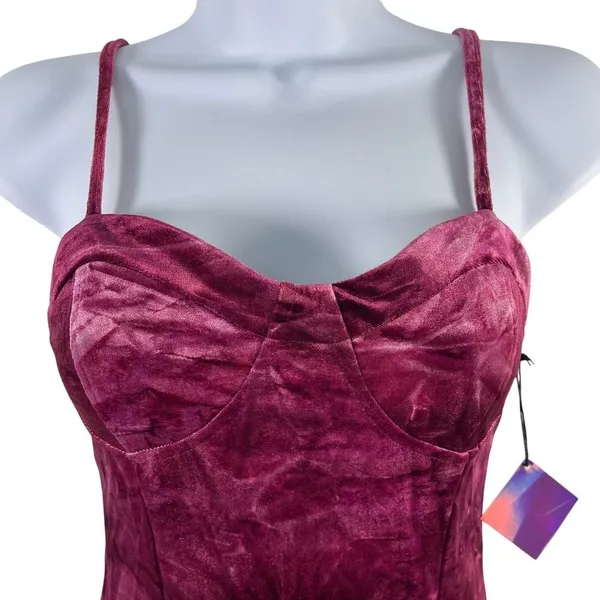 NWT Forever 21 Party Collection Velour Bodysuit Burgundy Strappy Bustier M - Image 3