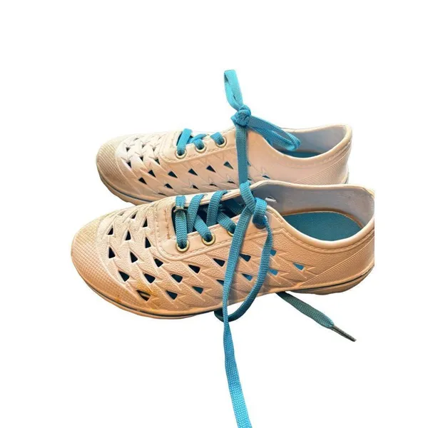 Lightweight Women's Cut-Out White Shoes With Blue Laces Size 36 (5.5) river shoe - Image 3