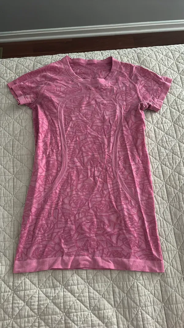 Vintage Lululemon Swiftly Tech Short Sleeve - Image 3