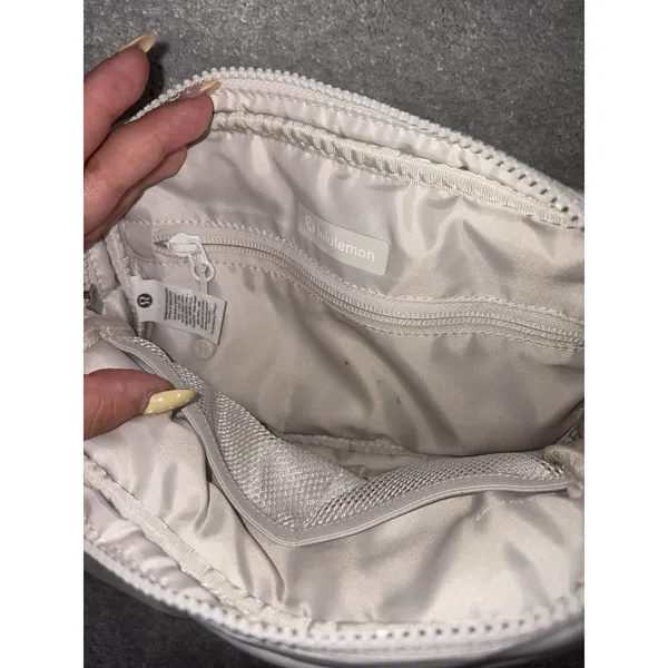 Lululemon Quilted Grid Belt Bag Hand Warmer 1.5L White Opal - Image 7