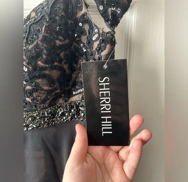 Sherri Hill Prom Dress - Image 4