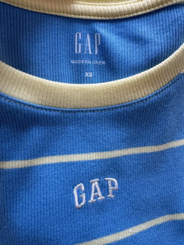 Gap Modern Crew T-Shirt - Image 2