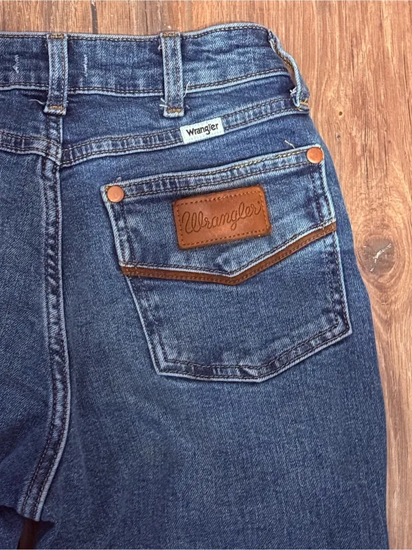 Wrangler Women's High Rise Bootcut Jeans - Image 4