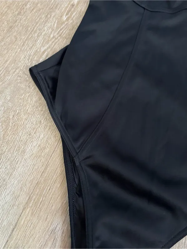 White Fox Boutique Black Scoop-Front Bodysuit - Image 3