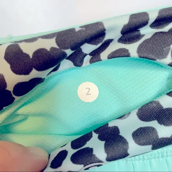 Lululemon Pleat To Street‎ II Teal Blue Spotted Skirt Size 2 - Image 11