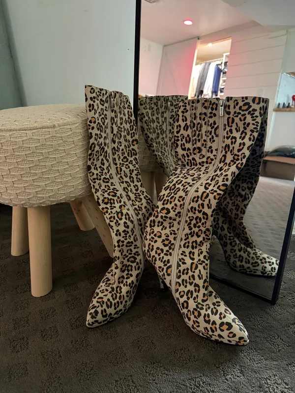 Leopard Print Knee-High Women's Boots - Stylish Statement Footwear - Image 4
