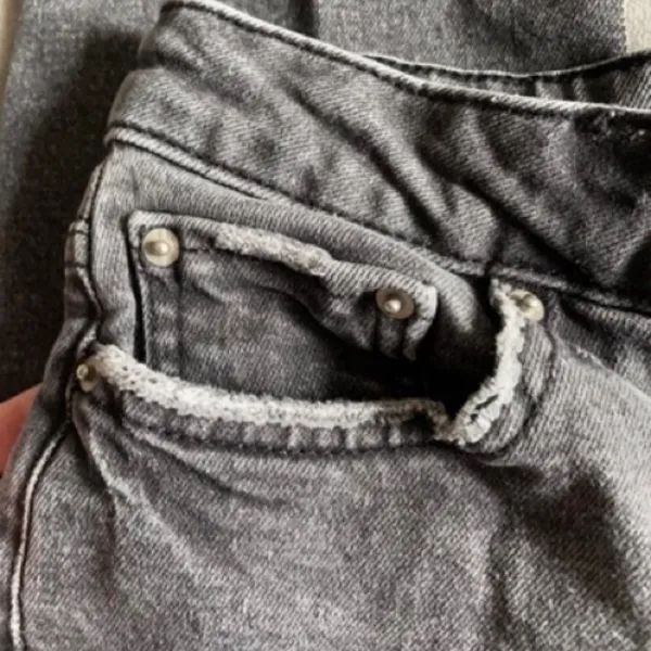 W25-‎ BDG Gray Hi-Rise Slim Straight Women's Jeans - Image 6