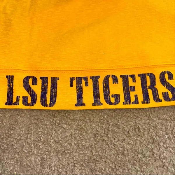 LSU Tigers yellow Columbia long sleeve hooded shirt, size Small - Image 6