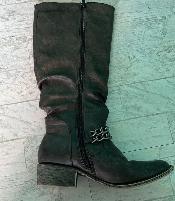 Shoedazzle, brand Brown boots with golden chain decor…. - Image 6