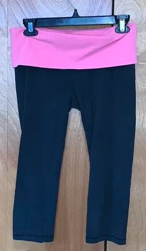 PINK Cropped Workout Leggings - Image 3