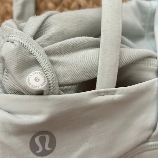 Lululemon Energy Bra - Image 4