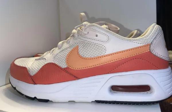 Nike Size 8  Air Max - Image 4