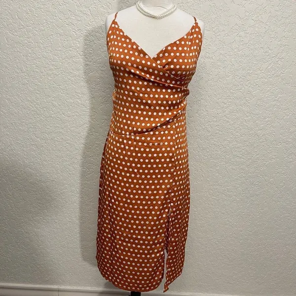 Boohoo Midi Dress - Image 2