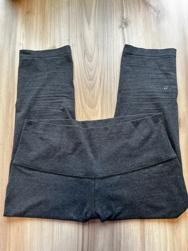 Lululemon Cropped Leggings - Image 5