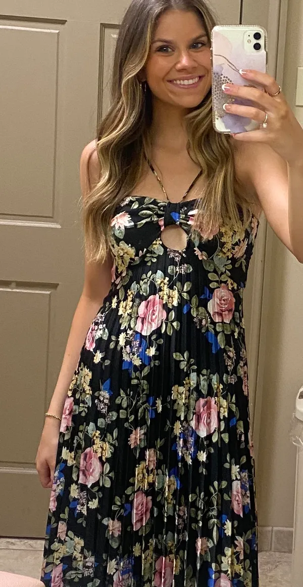 Radiant Drama Black Floral Print Pleated Halter Mid Dress - Image 8
