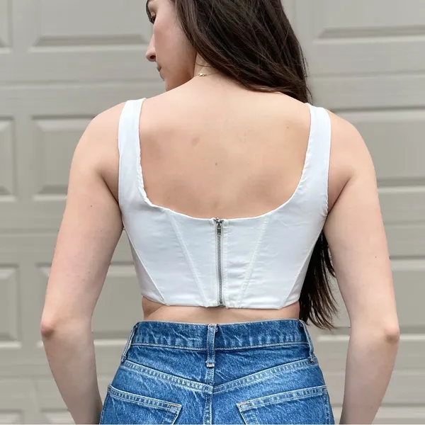 White Fox White Corset Crop Top XS - Image 4