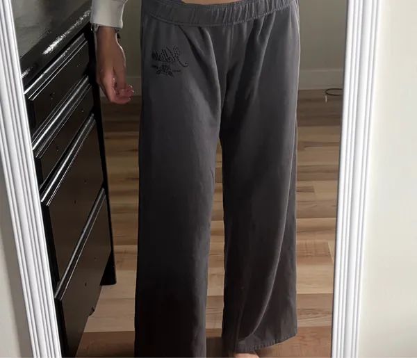 Hollister Sweatpants - Image 2