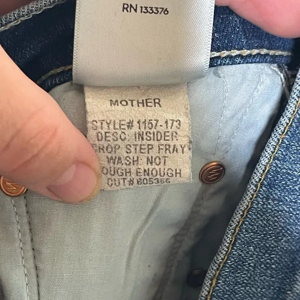 MOTHER The Insider Crop Step Fray not rough enough Jeans sz 28 - Image 10